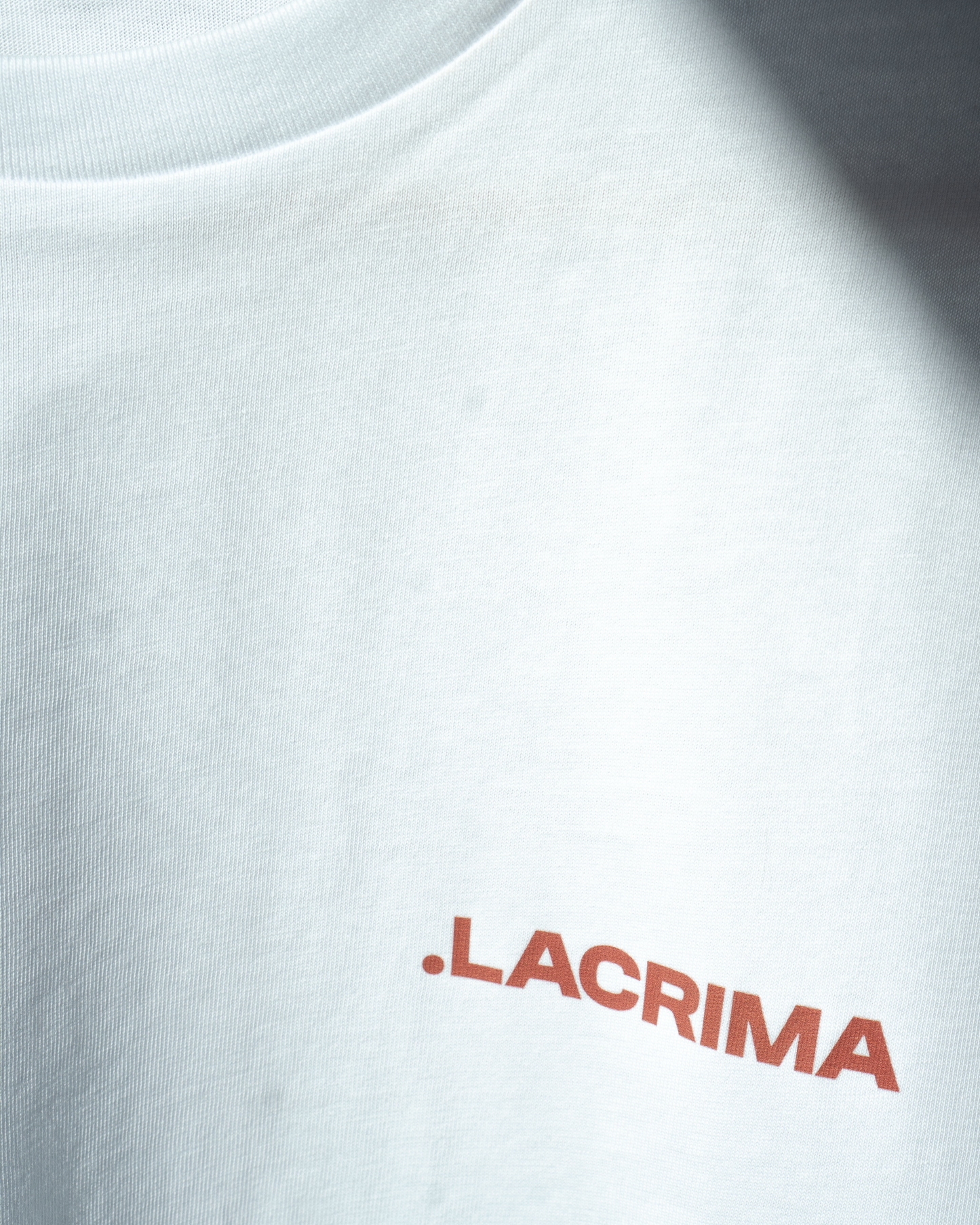 Camiseta Lacrima – Good friends bring VINO